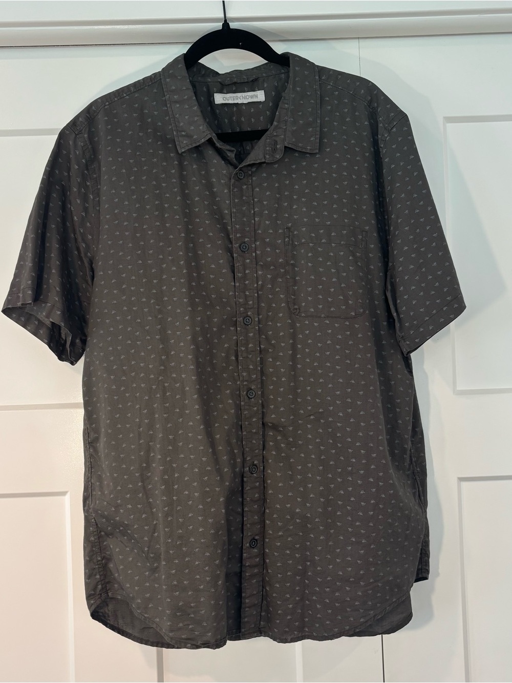 Outerknown Men's Short-Sleeve Gray Shaka Button-Up Short Sleeved Shirt, XL